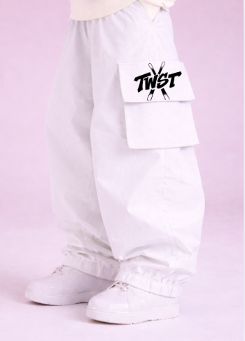 White TWST Baggy snowpants